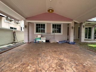 For sale 4 bedrooms house in Mueang Nonthaburi, Nonthaburi