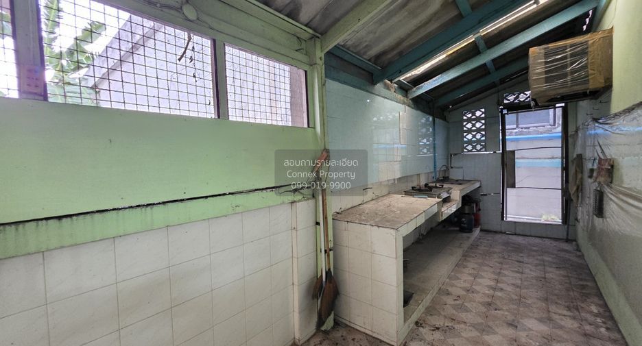 For sale 6 bedrooms house in Thawi Watthana, Bangkok