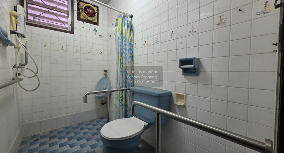 For sale 6 bedrooms house in Thawi Watthana, Bangkok