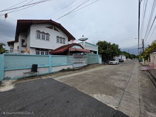 For sale 6 bedrooms house in Thawi Watthana, Bangkok