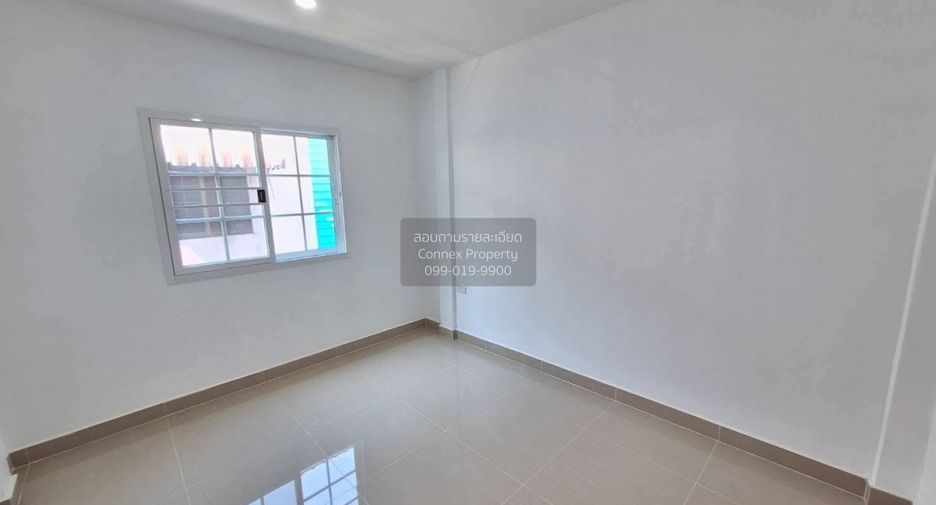 For sale 3 bedrooms townhouse in Sai Mai, Bangkok