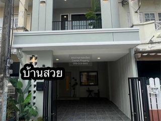 For sale 2 bedrooms townhouse in Bang Khen, Bangkok