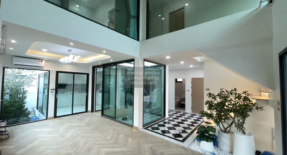 For sale 3 bedrooms house in Bueng Kum, Bangkok