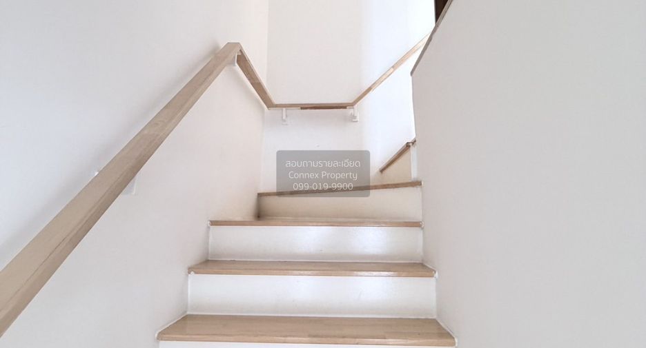 For sale 4 bedrooms townhouse in Nong Khaem, Bangkok