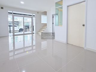 For sale 4 bedrooms townhouse in Nong Khaem, Bangkok