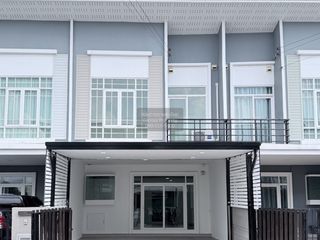 For sale 4 bedrooms townhouse in Nong Khaem, Bangkok