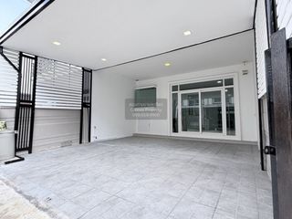 For sale 4 bedrooms townhouse in Nong Khaem, Bangkok