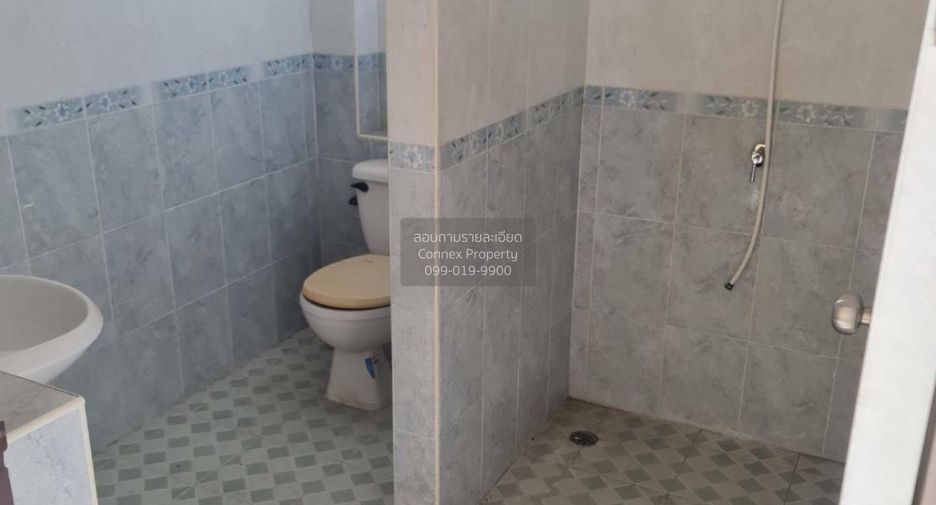 Gewerbefläche zum Kauf mit 4 Zimmer in Mueang Samut Sakhon, Samut Sakhon