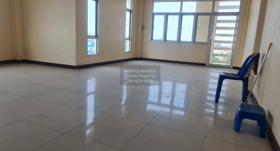 Gewerbefläche zum Kauf mit 4 Zimmer in Mueang Samut Sakhon, Samut Sakhon