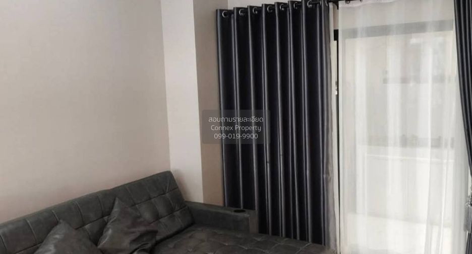 For sale 3 bedrooms townhouse in Phra Khanong, Bangkok