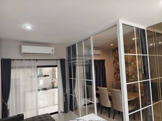 For sale 3 bedrooms townhouse in Phra Khanong, Bangkok