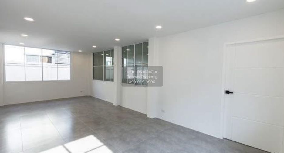 For sale 3 bedrooms house in Chatuchak, Bangkok