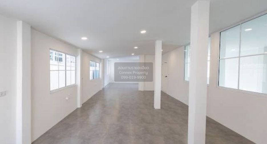 For sale 3 bedrooms house in Chatuchak, Bangkok