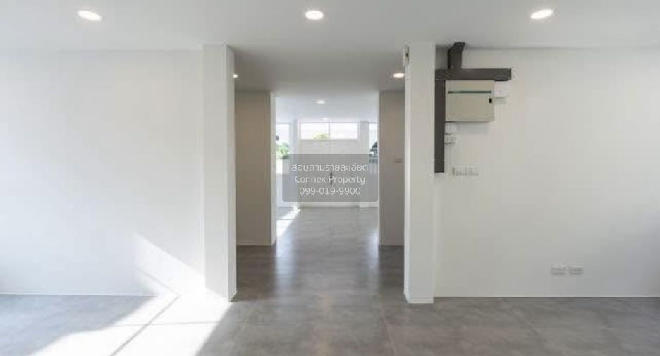 For sale 3 bedrooms house in Chatuchak, Bangkok