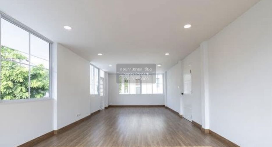 For sale 3 bedrooms house in Chatuchak, Bangkok