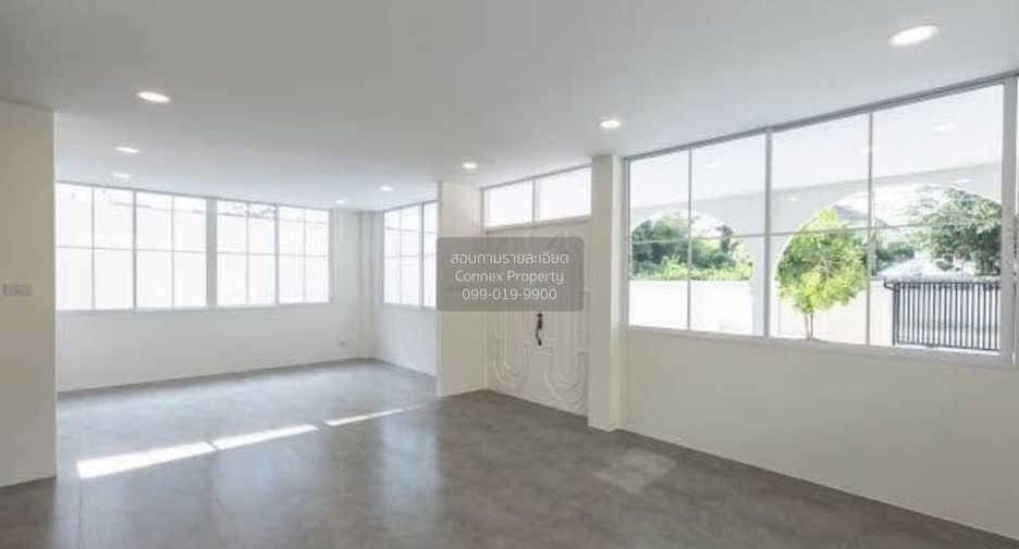 For sale 3 bedrooms house in Chatuchak, Bangkok