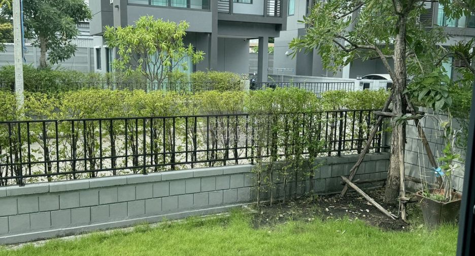 For sale 4 bedrooms house in Bang Phli, Samut Prakan