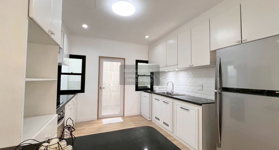 For sale 3 bedrooms house in Sattahip, Chonburi