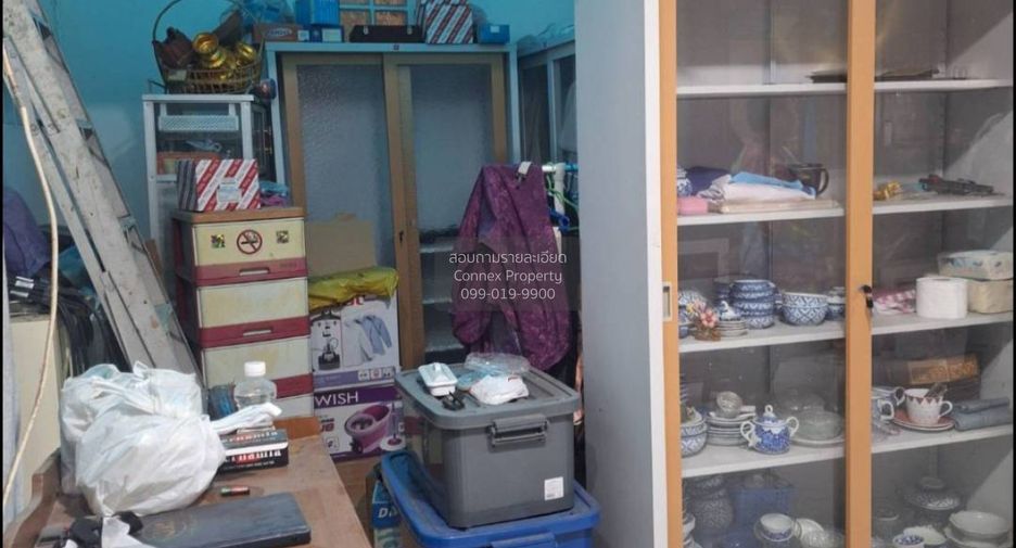 For sale 3 bedrooms townhouse in Nong Khaem, Bangkok