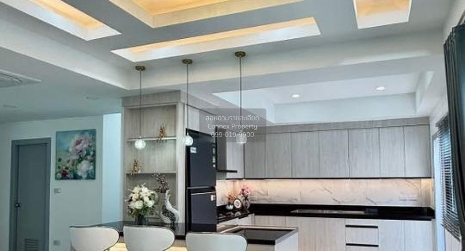 For sale 4 bedrooms house in East Pattaya, Pattaya