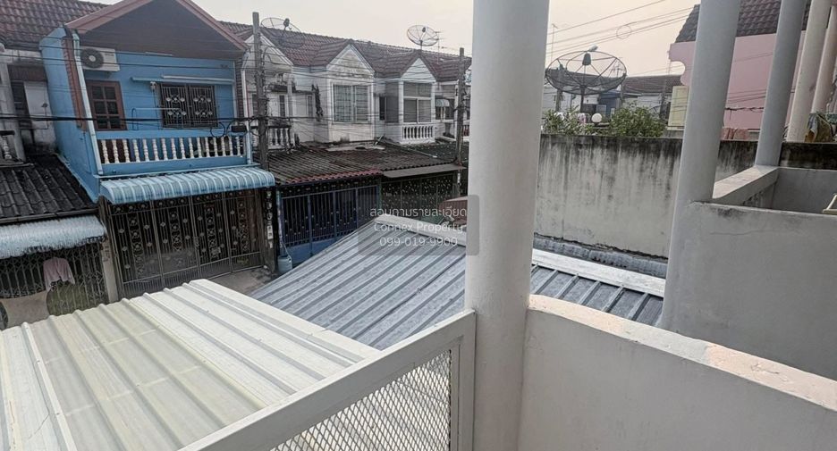 For sale 2 ベッドルーム townhouse in Nong Khaem, Bangkok