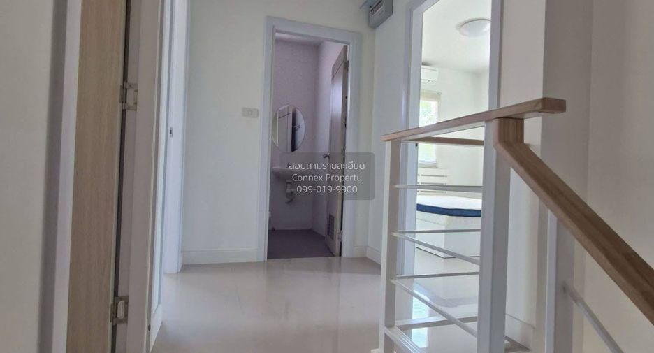 For sale 3 bedrooms townhouse in Bang Lamung, Chonburi