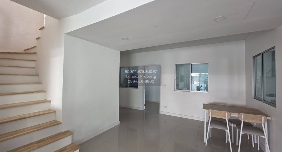 For sale 3 bedrooms townhouse in Bang Lamung, Chonburi