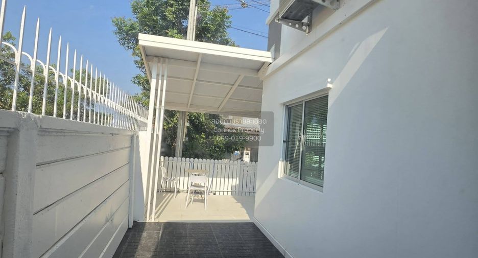 For sale 3 bedrooms townhouse in Bang Lamung, Chonburi