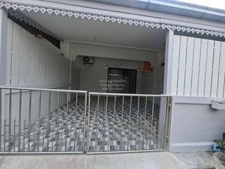 Reihenhaus zum Kauf mit 3 Zimmer in Bang Lamung, Chonburi