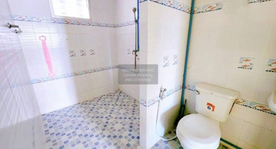 For sale 3 bedrooms townhouse in Mueang Samut Prakan, Samut Prakan