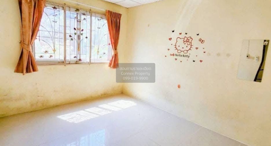 For sale 3 bedrooms townhouse in Mueang Samut Prakan, Samut Prakan