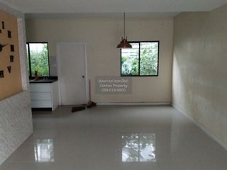出售 3 卧室 联排别墅 在 Bang Sao Thong, Samut Prakan