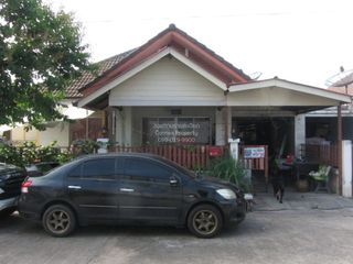 For sale 2 bedrooms townhouse in Si Racha, Chonburi