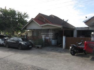 For sale 2 bedrooms townhouse in Si Racha, Chonburi