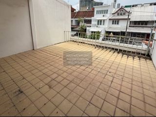 For sale 2 bedrooms townhouse in Chatuchak, Bangkok