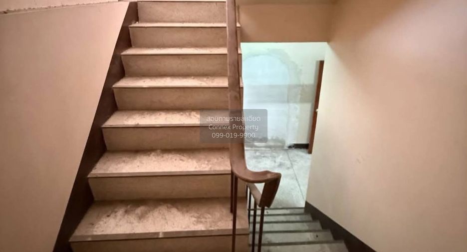 For sale 2 bedrooms townhouse in Chatuchak, Bangkok