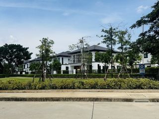 For sale 3 bedrooms townhouse in Sam Phran, Nakhon Pathom