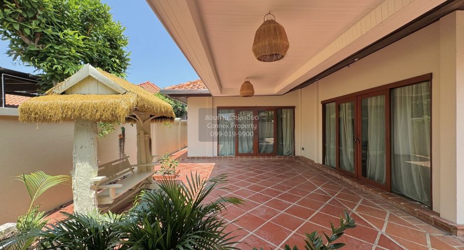 For sale 3 bedrooms house in Sattahip, Chonburi