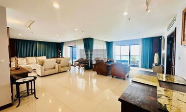 For sale 3 bedrooms condo in Pratumnak, Pattaya