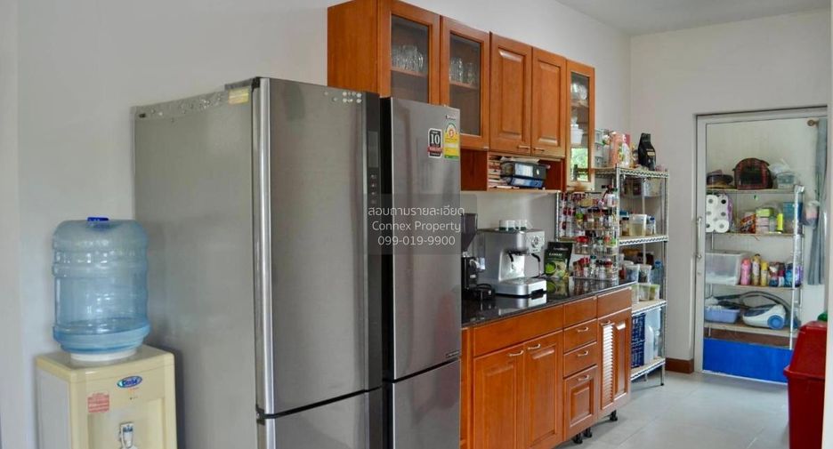 Haus zum Kauf mit 5 Zimmer in Mueang Nakhon Pathom, Nakhon Pathom