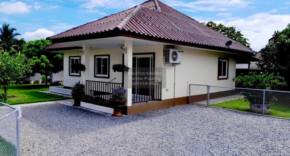 Haus zum Kauf mit 5 Zimmer in Mueang Nakhon Pathom, Nakhon Pathom