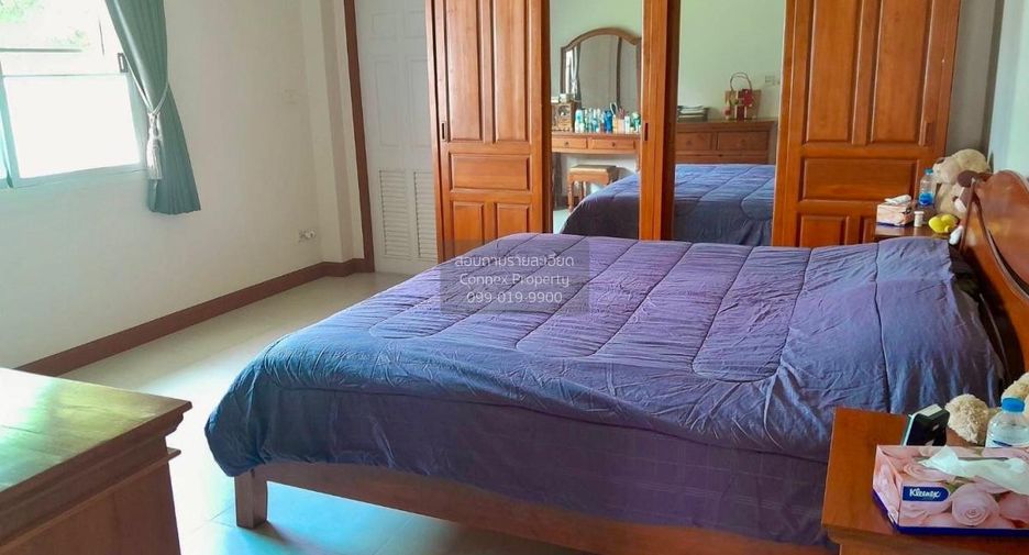 Haus zum Kauf mit 5 Zimmer in Mueang Nakhon Pathom, Nakhon Pathom