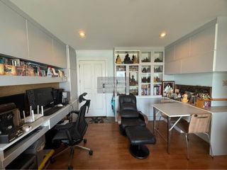 For sale 1 bed condo in Huai Khwang, Bangkok