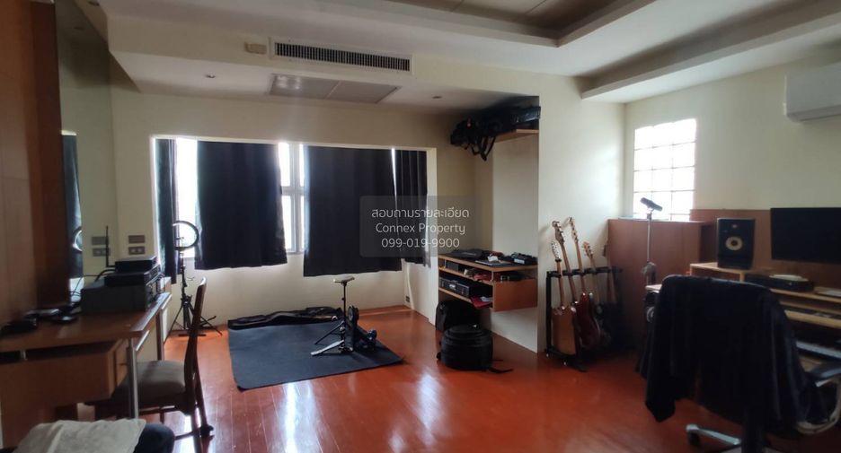 For sale 3 bedrooms house in Lat Krabang, Bangkok