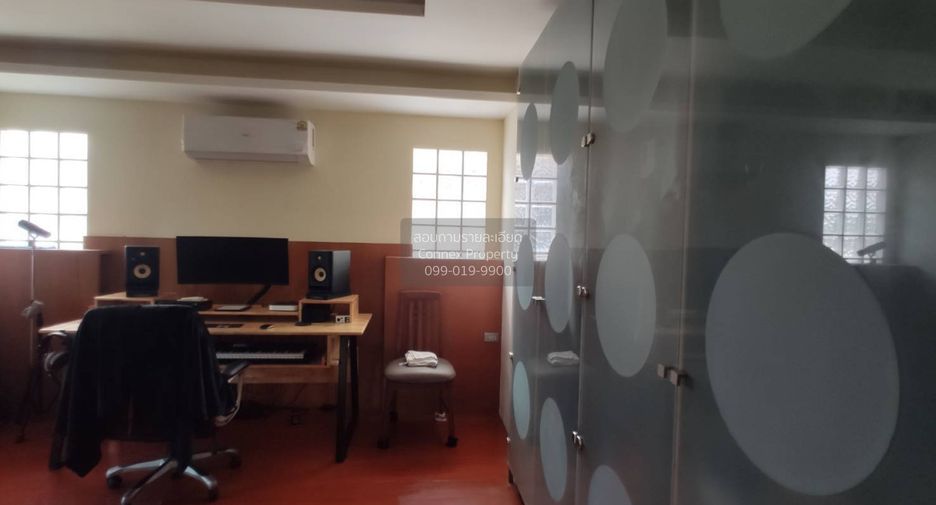 For sale 3 bedrooms house in Lat Krabang, Bangkok