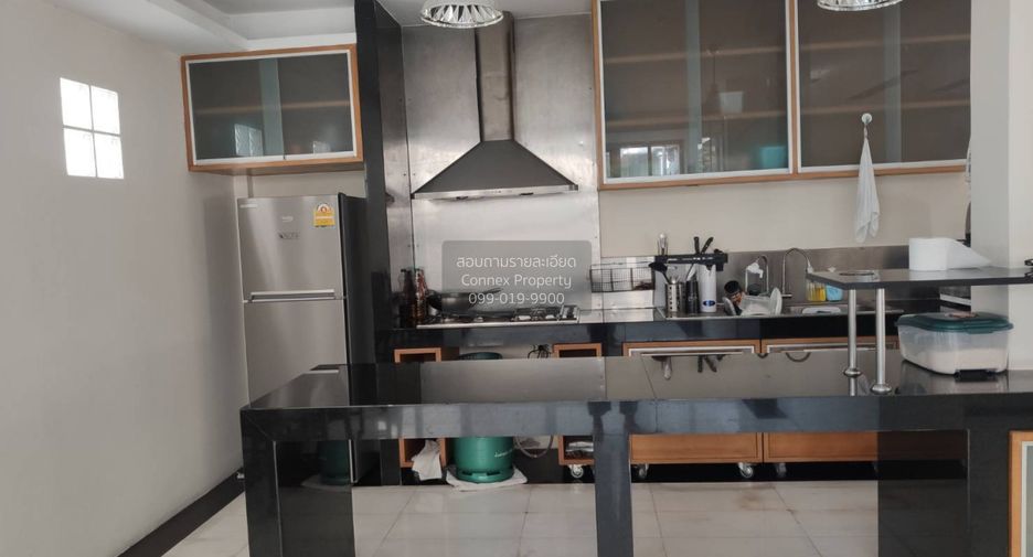 For sale 3 bedrooms house in Lat Krabang, Bangkok