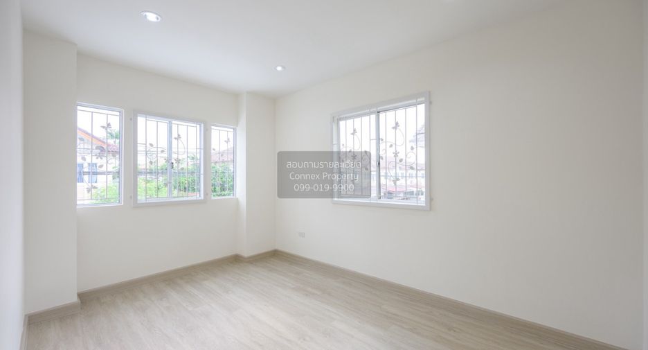 For sale 3 bedrooms townhouse in Bang Kruai, Nonthaburi