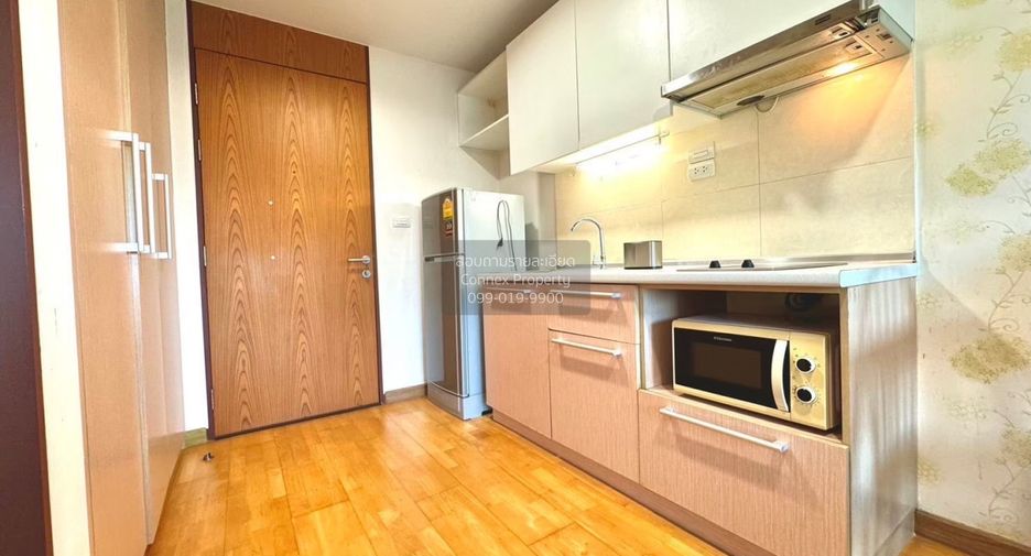 For sale 1 bed condo in Phra Khanong, Bangkok