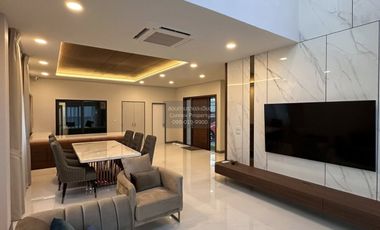 À vendre 5 chambres maison à Bang Phli, Samut Prakan