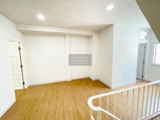 Casa adosada en venta de 3 habitaciones en Bang Bua Thong, Nonthaburi